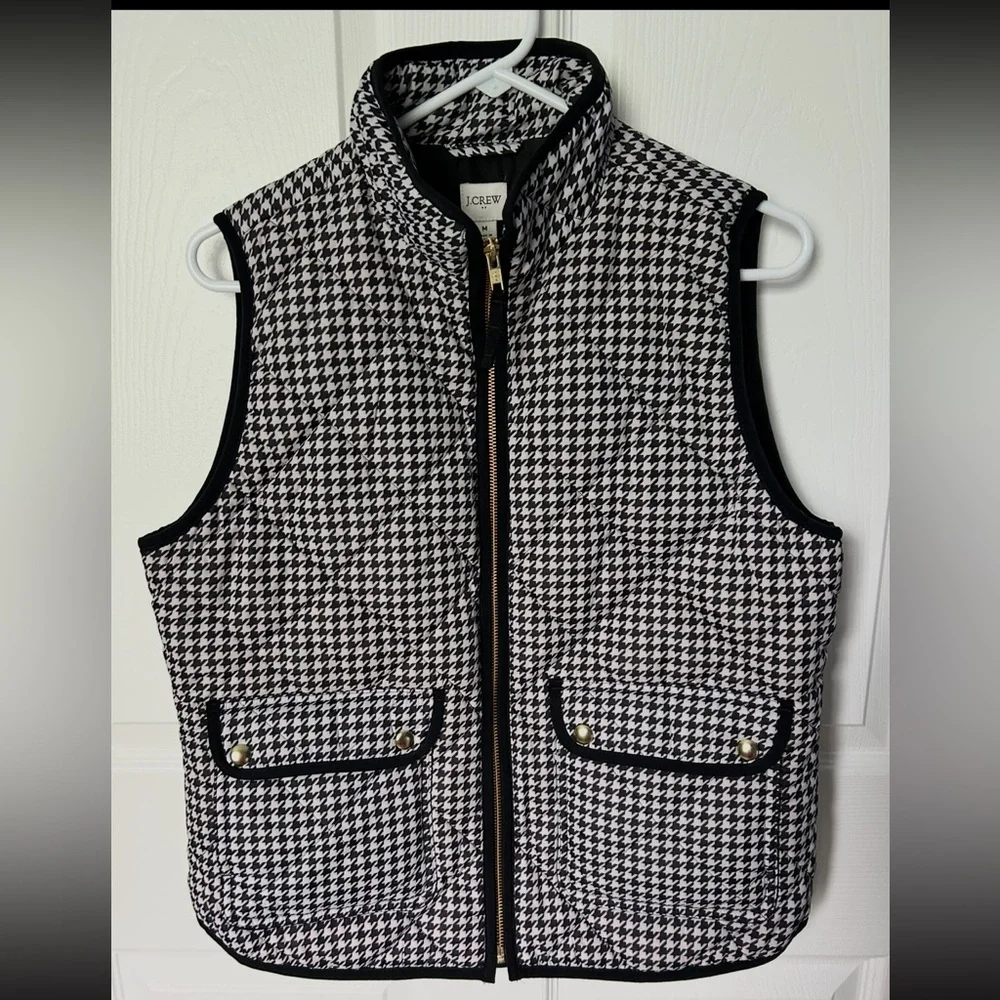 J. Crew Black & White Houndstooth Puffer Vest Size Medium